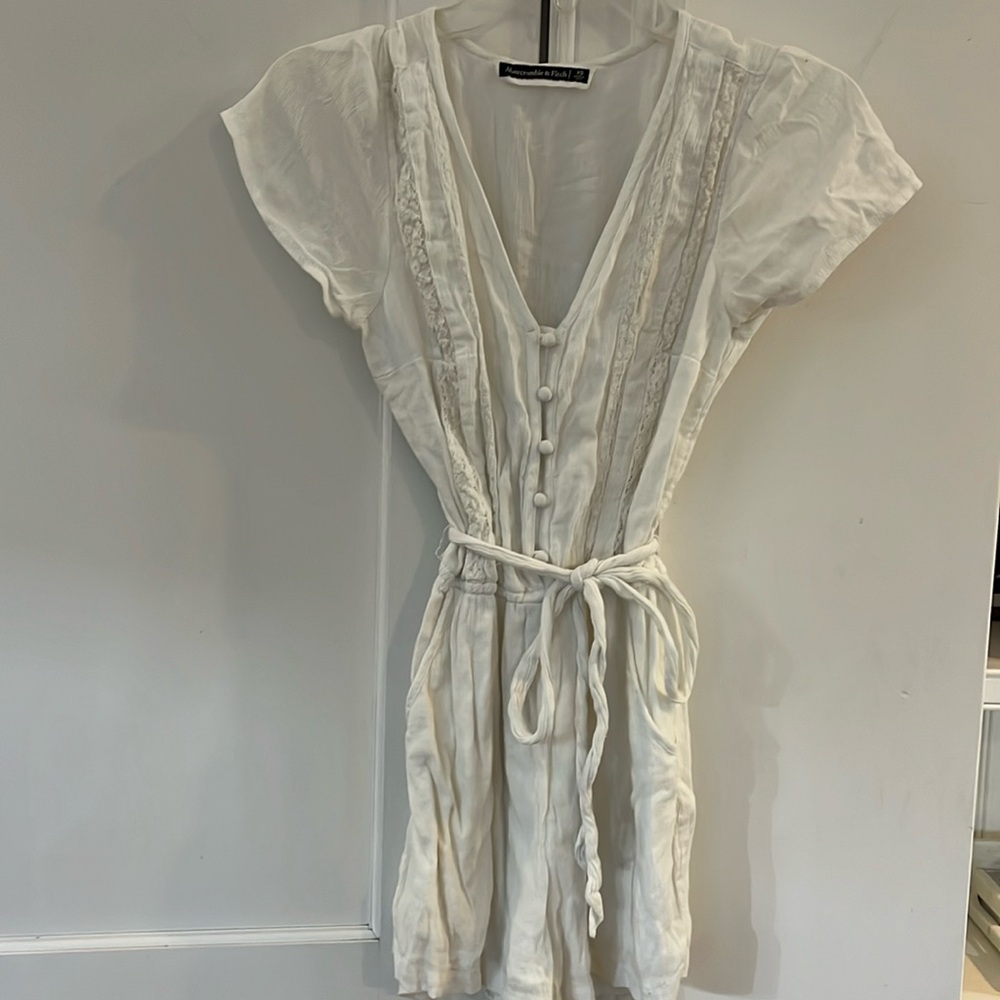 Abercrombie lined romper with pockets